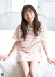 Nagisa Aoyama 青山なぎさ, Young Jump 2022 No.42 (ヤングジャンプ 2022年42号) P10 No.ecf4fa